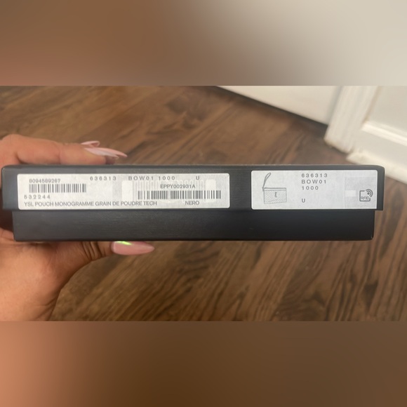 ysl pouch monograme grain de poudre tech used one time great condition like new - Picture 6 of 6